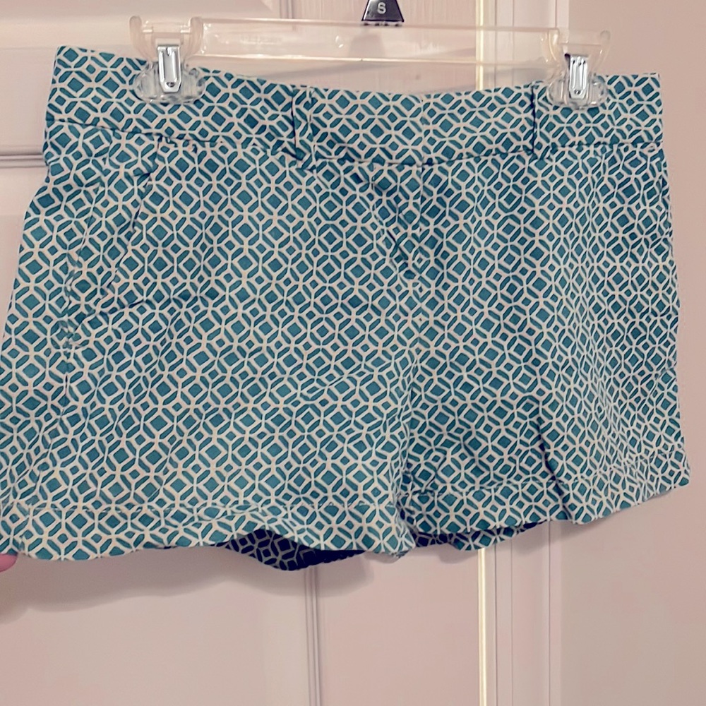 Loft. Women’s Shorts. Size 0. Teal & Cream.